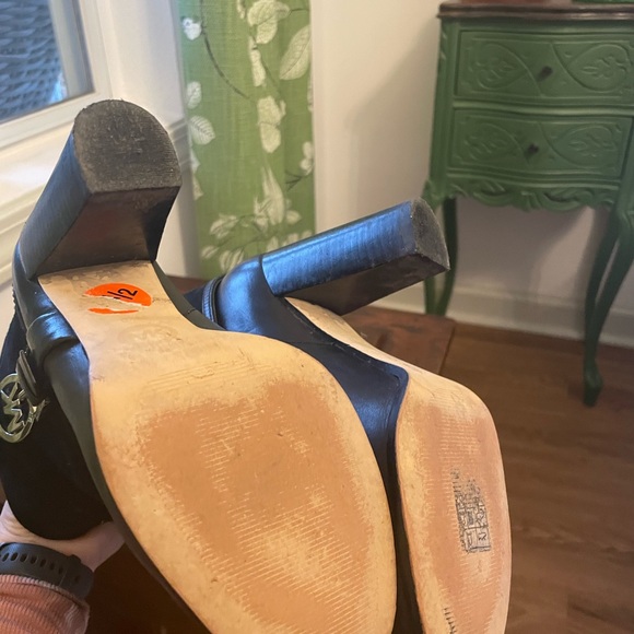 Micheal Kors Booties - Picture 2 of 5